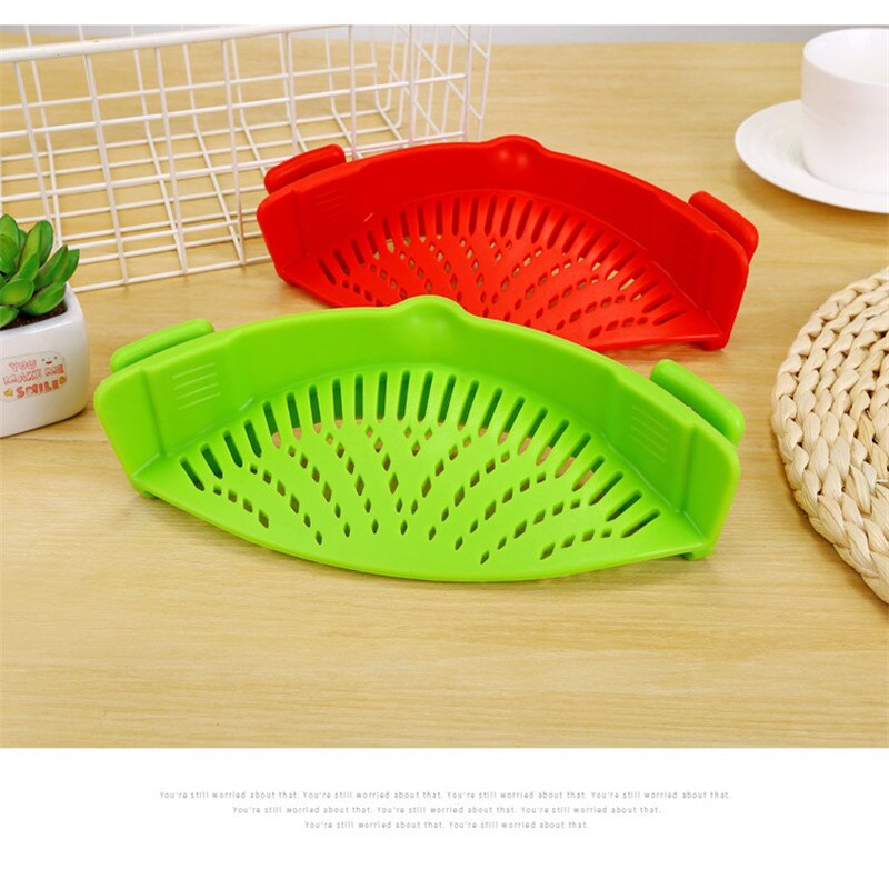 Clip-On Pot Pasta Strainer